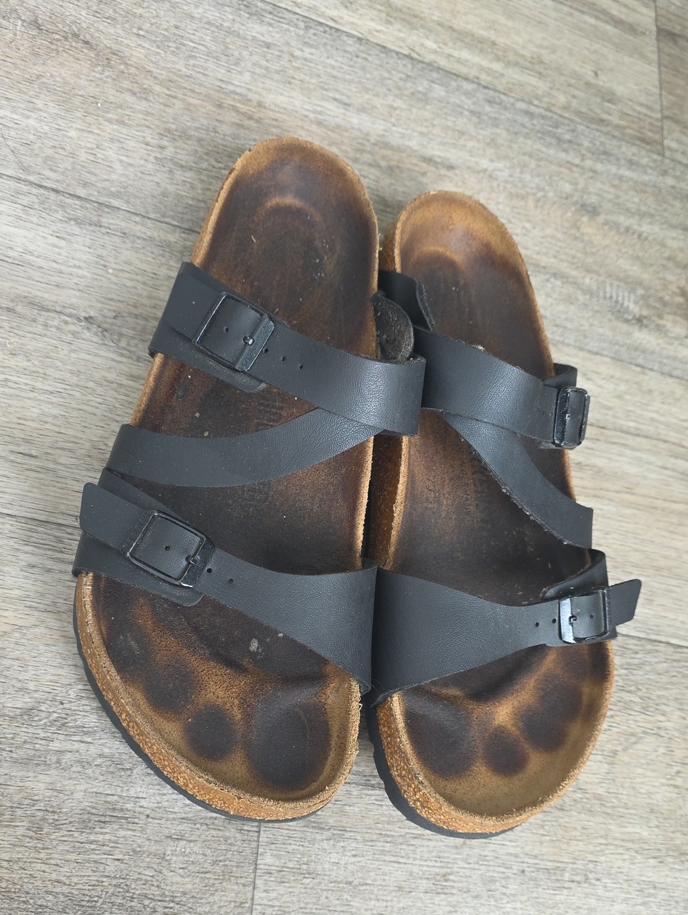 BIRKENSTOCK Men's Black Triple-Strap Comfort Sandals